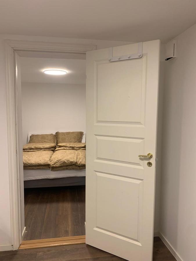 Beautiful 2 Rooms Apartment In Klofta,Near Oslo Airport& Oslo Esterno foto
